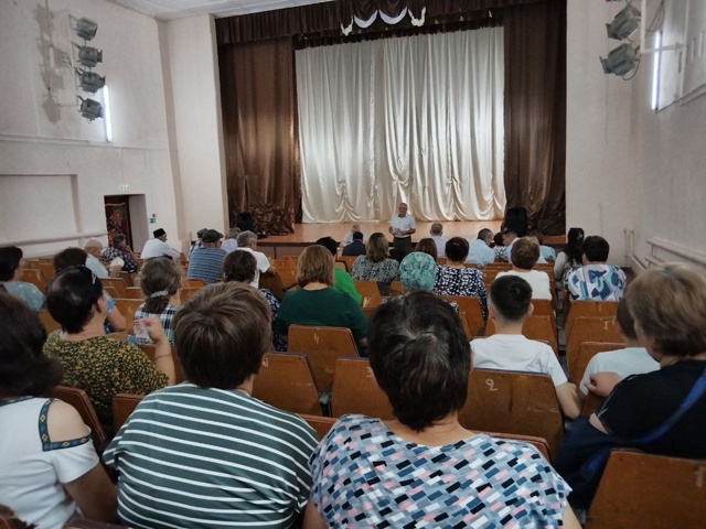 Встреча прошла в атмосфере конструктивного диалога.